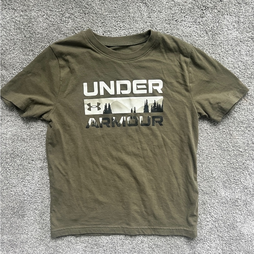 Boys Under Armour tshirt